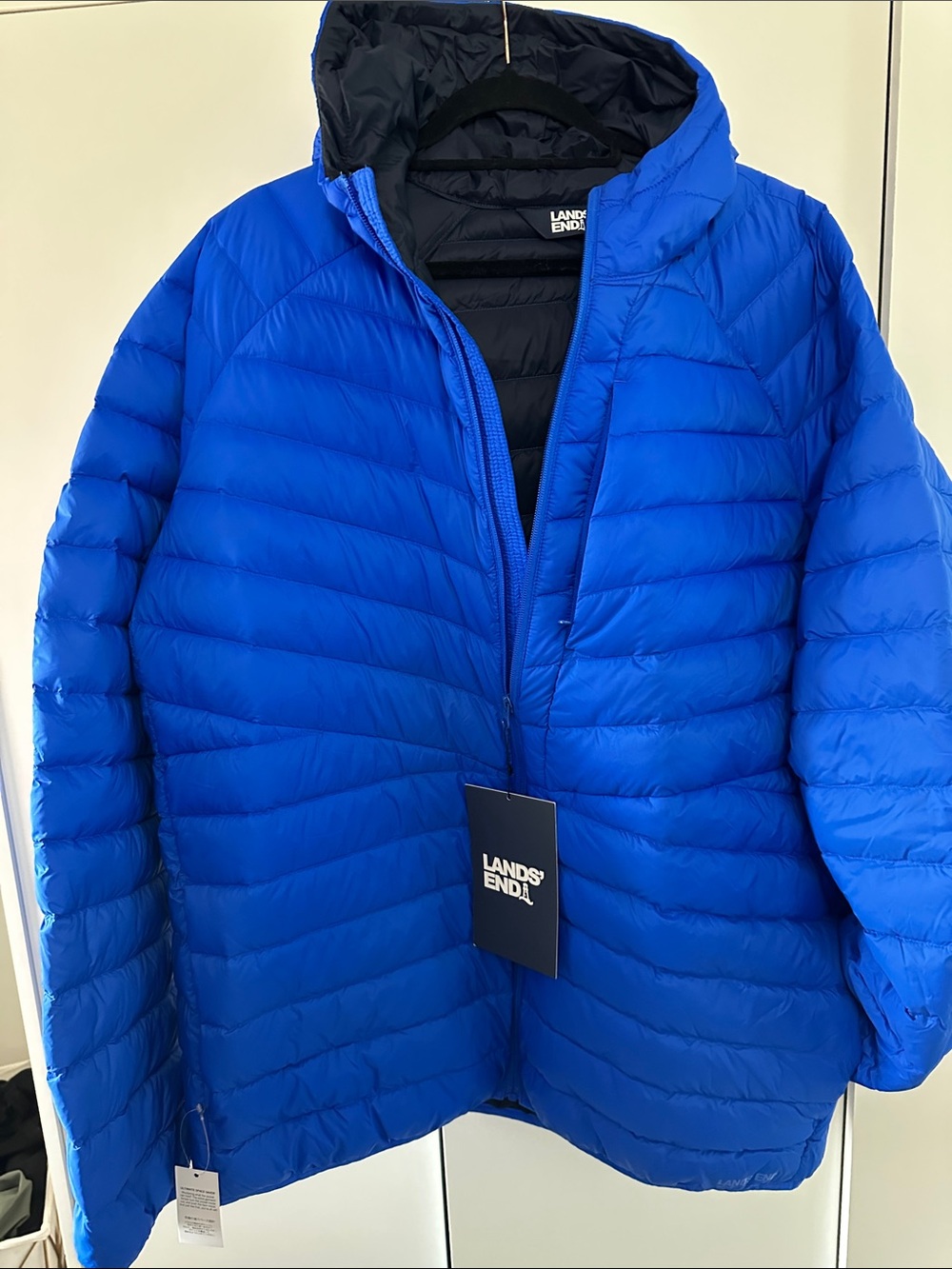 Lands' End Men's Royal Blue & Navy Blue Down Ultralight Packable Hooded Jacket.
